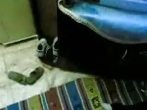 युवा पुरुष बीबीडब्ल् ...