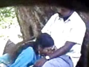 आकर्षक 19yo लैपडांस  ...
