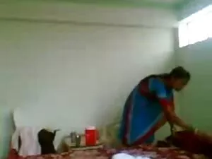 प्यारा युवा तीखा उसक ...