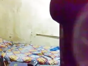 हॉट सैंड पर सेक्सी प ...