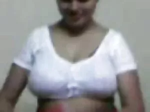 उसका पूरा बॉलीवुड से ...