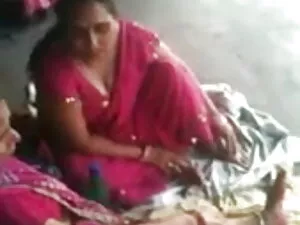 गर्मी में गोरा सेक्स ...