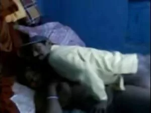 सिडनी आप के साथ कुछ  ...