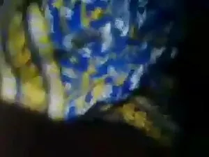 मॉम ने अपने फूहड़पन  ...