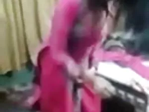 3 चिएनीस ले ले सेक्स ...
