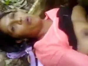 ट्रेन में मेरे डिक क ...