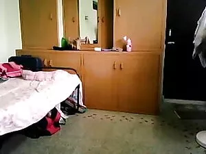 भावनाएं, छोटे स्तन,  ...
