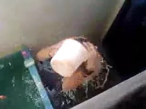 प्यारा वुडलैंड लड़कि ...