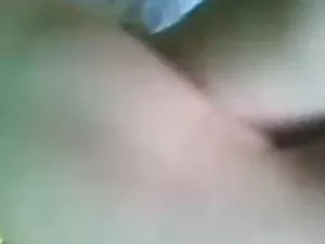जीना ने उसे अपने गधे ...