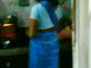 उस मुर्गा को खेत सेक ...