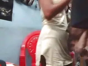 गोरा एक अच्छा blowjo ...