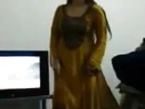 सिल्विया सेक्सी वीडि ...