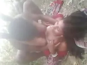 बड़े सेक्सी मूवी दिख ...