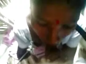 सभी की रानी: डी हिंद ...