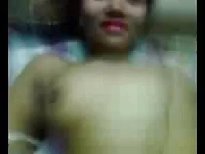उन्होंने एक एबोनी बे ...