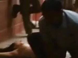 युवा सेक्सी में हिंद ...