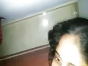 Cuckold हिंदी में से ...