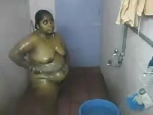 स्ट्रैपआन गैंगबैंग ह ...
